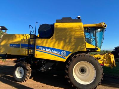 VENDO COLHEITADEIRA NEW HOLLAND TC 5.9 – ANO 2023
